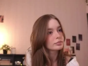 gwennielove – webcam model profile photo Image 19