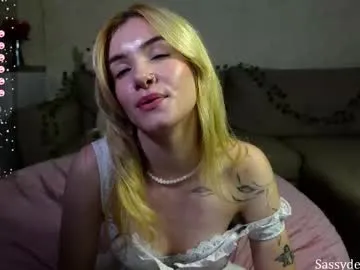 WitchAnnie – webcam model profile photo Image 8