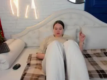 TwinksNextDoor – webcam model profile photo Image 9