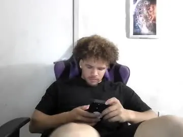 DomManlyGuy – webcam model profile photo Image 10