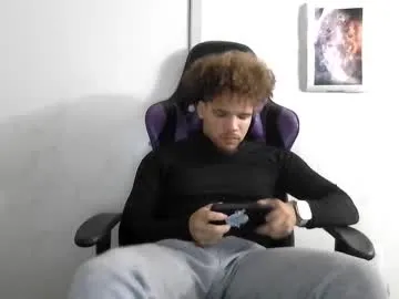 DomManlyGuy – webcam model profile photo Image 11