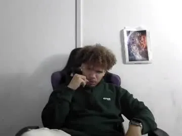 DomManlyGuy – webcam model profile photo Image 13