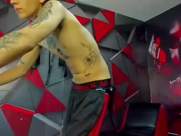 mylaweb – webcam model profile photo Image 14