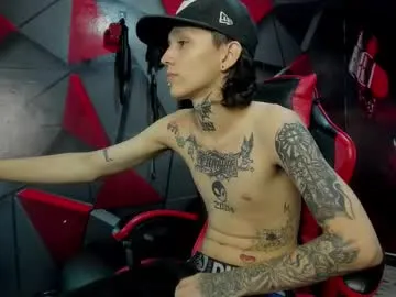 mylaweb – webcam model profile photo Image 16