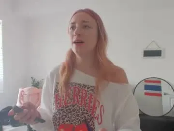 zui_lu – webcam model profile photo Image 9