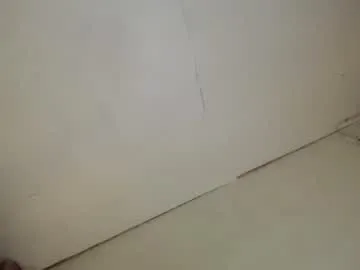 Todays_Dream – webcam model profile photo Image 9