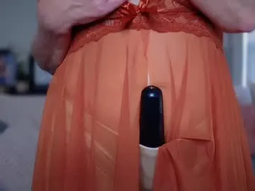 bisexualmilf – webcam model profile photo Image 10