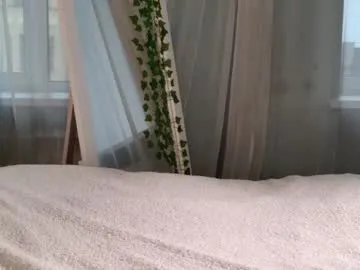 luna1vibe – webcam model profile photo Image 16