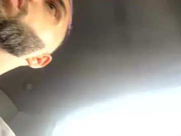 PumaShyXD chat room preview Image 4