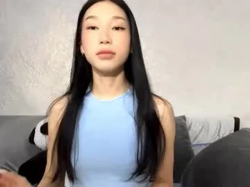 secret_dream415 – webcam model profile photo Image 2