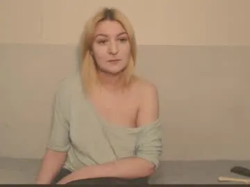 laura_coy – webcam model profile photo Image 8