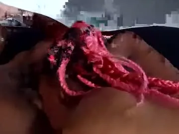 roouse – webcam model profile photo Image 8