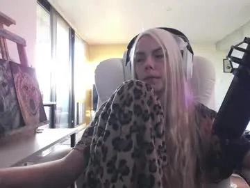 amylovesyouu – webcam model profile photo Image 19