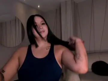 ommnia – webcam model profile photo Image 14