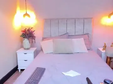 christine_666 – webcam model profile photo Image 16