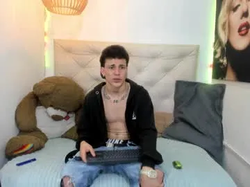 twink_strokes Image 16