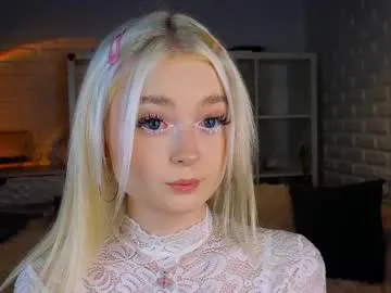 roouse – webcam model profile photo Image 7