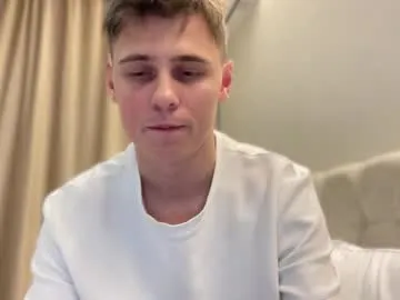 ShynBarbie – webcam model profile photo Image 3