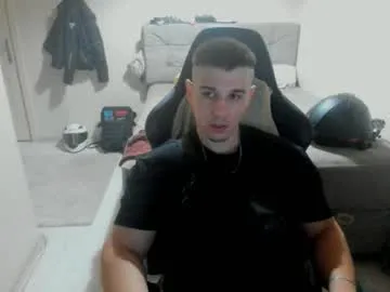 Benjamin_show – webcam model profile photo Image 11