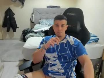 Benjamin_show – webcam model profile photo Image 16