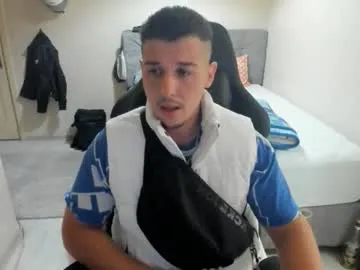 Benjamin_show – webcam model profile photo Image 18