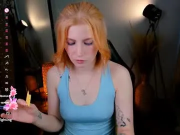 airyhill – webcam model profile photo Image 8