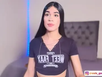 Gaia33 – webcam model profile photo Image 8