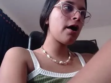 WitchAnnie – webcam model profile photo Image 14