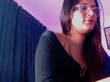 WitchAnnie – webcam model profile photo Image 9