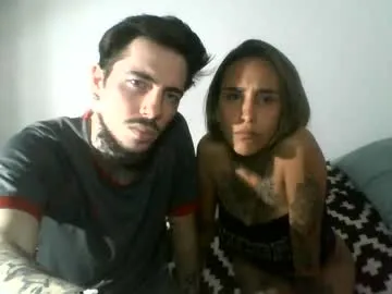 TwinksNextDoor – webcam model profile photo Image 2