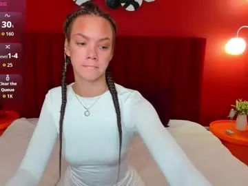 roouse – webcam model profile photo Image 9