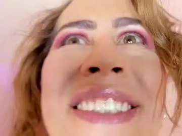 fit_vic – webcam model profile photo Image 7