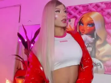 SansiVierra – webcam model profile photo Image 9