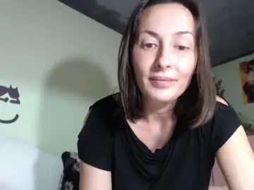 chloe_show – webcam model profile photo Image 7