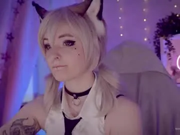 zui_lu – webcam model profile photo Image 17