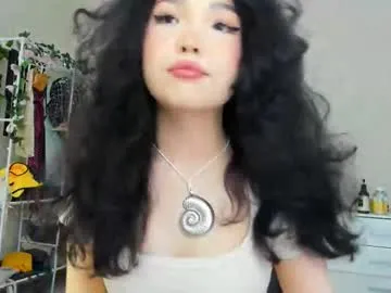 Alirawrz – webcam model profile photo Image 15