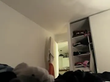 secret_dream415 – webcam model profile photo Image 19