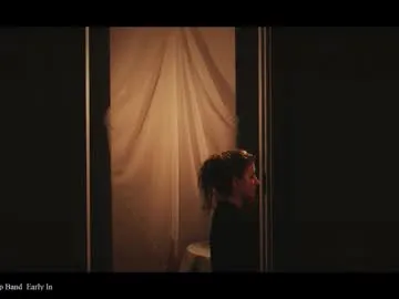 SallyDinosaur chat room preview Image 18