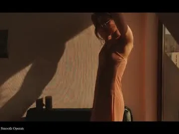 SallyDinosaur chat room preview Image 3