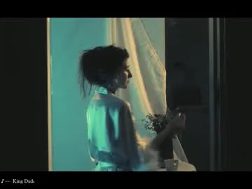 SallyDinosaur chat room preview Image 9