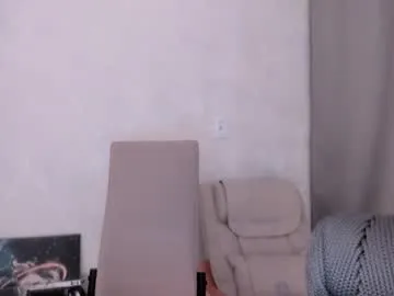 why_again_me chat room preview