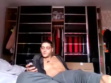 roouse – webcam model profile photo Image 17