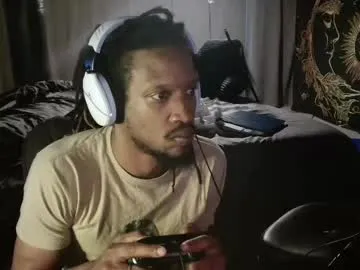 YU-KI00 – webcam model profile photo Image 14