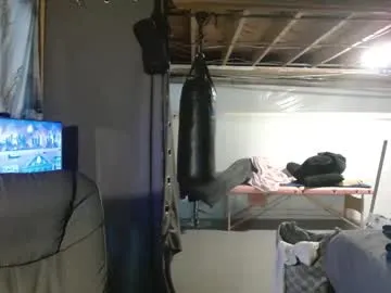 YU-KI00 – webcam model profile photo Image 6