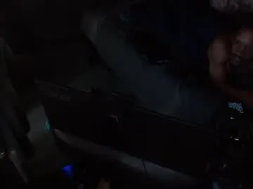 YU-KI00 – webcam model profile photo Image 7