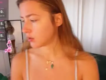 your__voice – webcam model profile photo Image 7