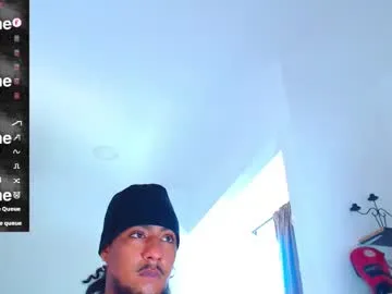 alexandjohntv – webcam model profile photo Image 9