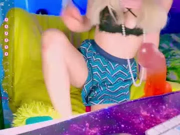 roouse – webcam model profile photo Image 11