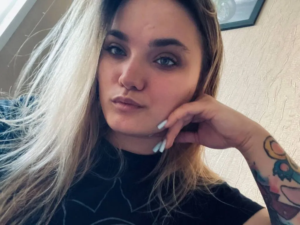 EmmaReedd's Thumb Image