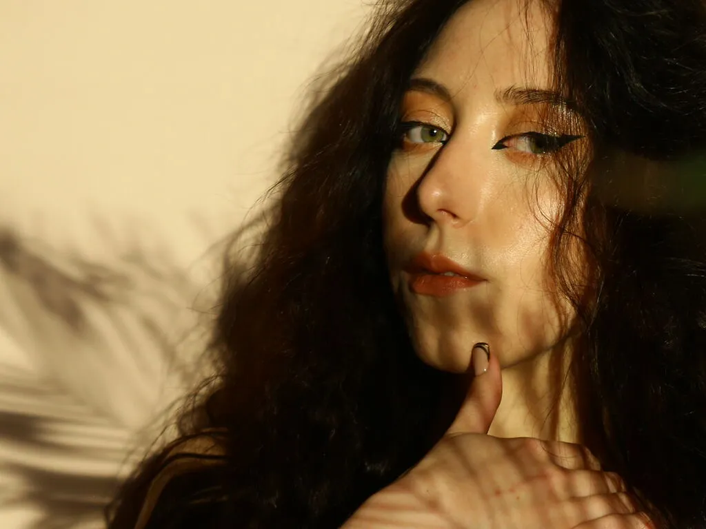 EvaCreek chat room preview